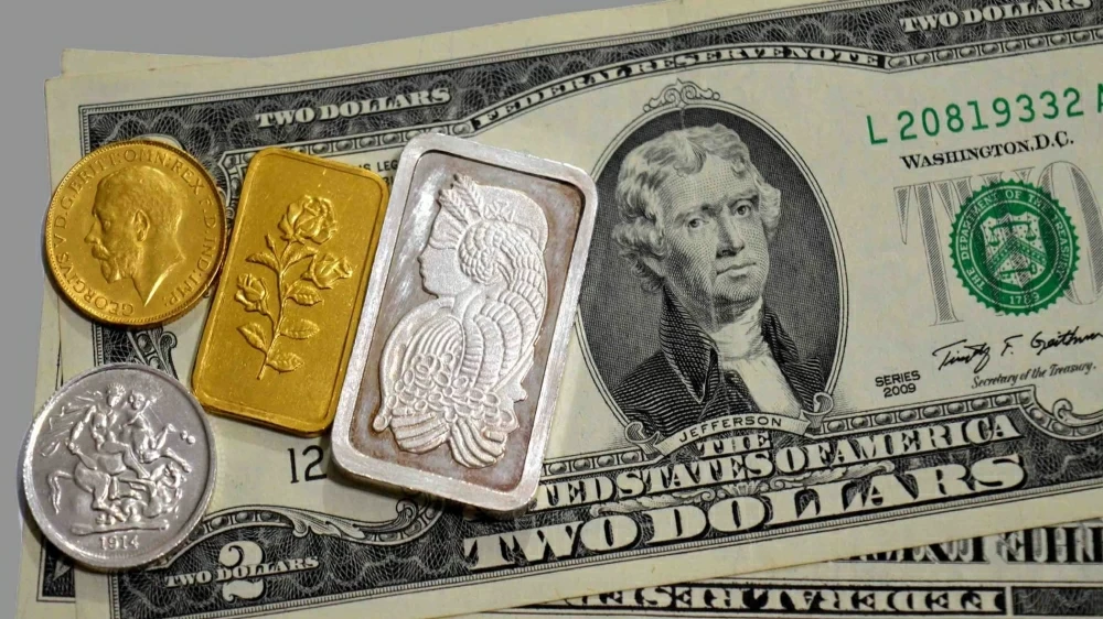 Dollar at Three-Month Lows as Treasury Buybacks Aim to Curb Surging Long-Term Bond Yields