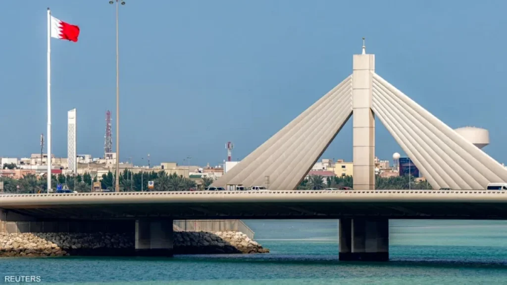 إيران تستهدف أجهزة الملاحة الجوية المدنية في المنامة دون تأثير