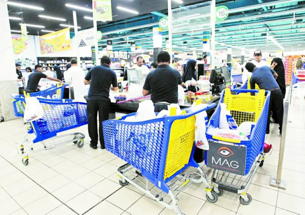 «دبي لحماية المستهلك»: المتاجر ملزمة بتحصيل الأسعار المعلنة على الأرفف