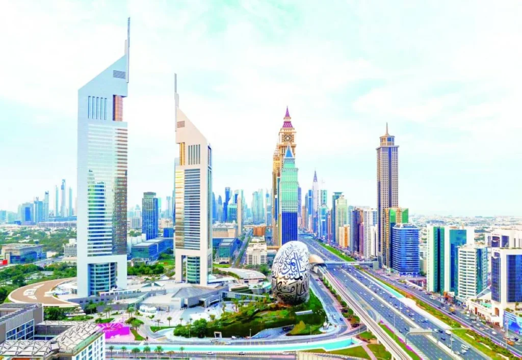 نساء يقدن قرارات الاستثمار والتطوير في عقارات دبي