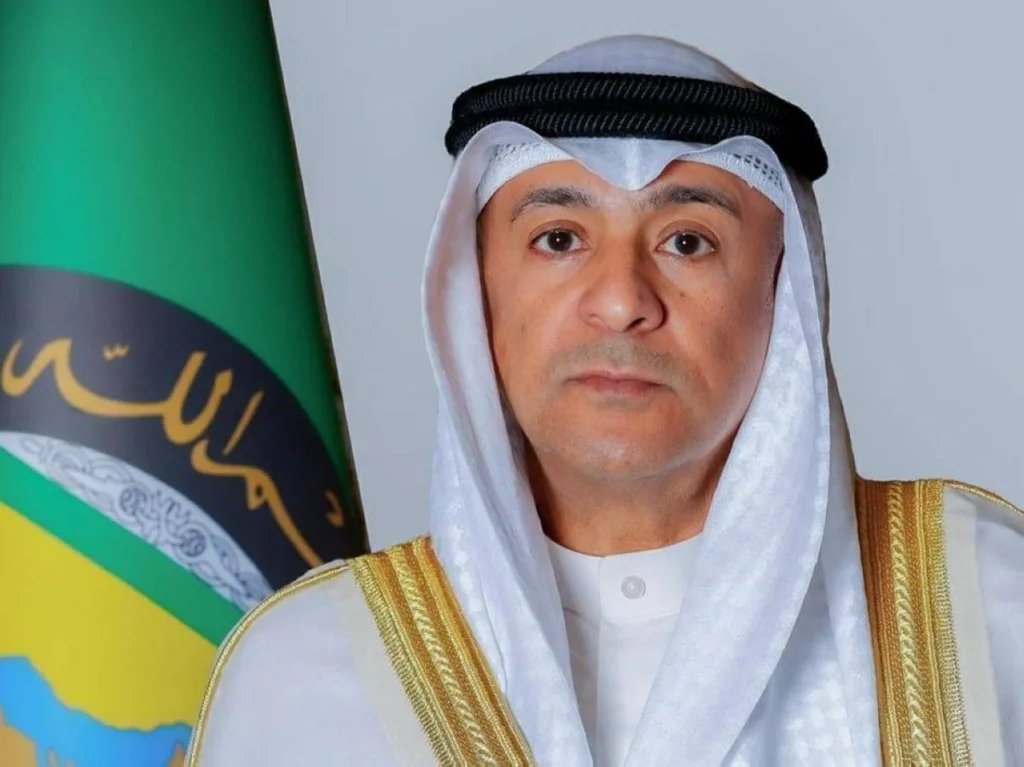 البديوي يثمن جهود الإمارات الإنسانية في إتمام تبادل الأسرى بين روسيا وأوكرانيا