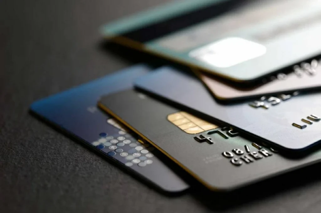 30 % ارتفاعاً في استخدام البطاقات الائتمانية مع العودة إلى المدارس