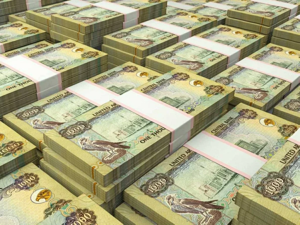 32 مليار درهم قروضاً استهلاكية للمقيمين بالنصف الأول