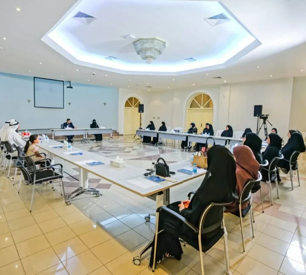 المنتدى الإسلامي يضيء على تمكين المرأة فكرياً
