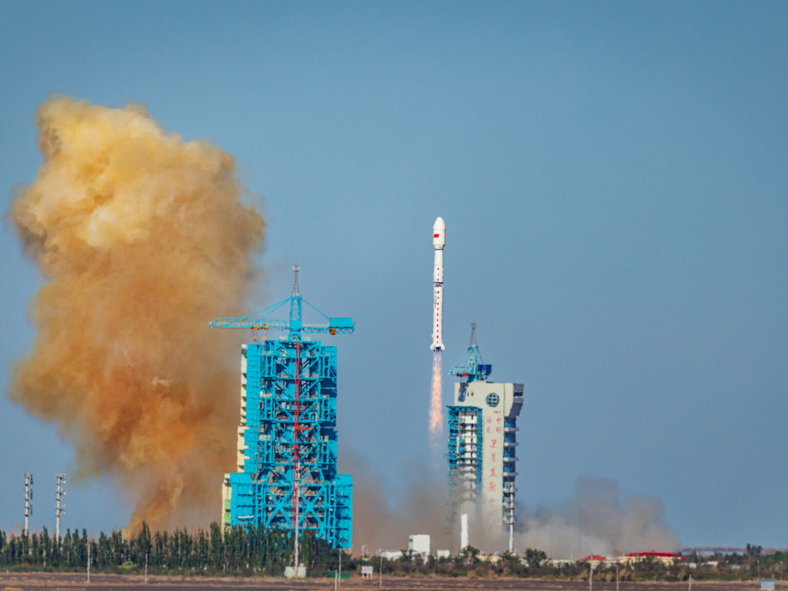 China launches new remote sensing satellite groups