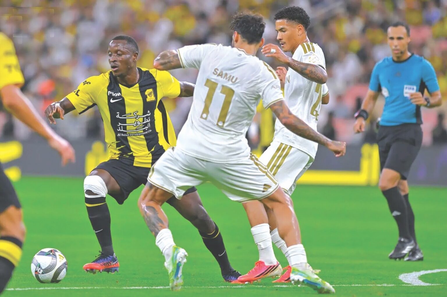 الاتحاد يُسقط النصر.. وتعادل التعاون والفيصلي أمام الفتح والحزم