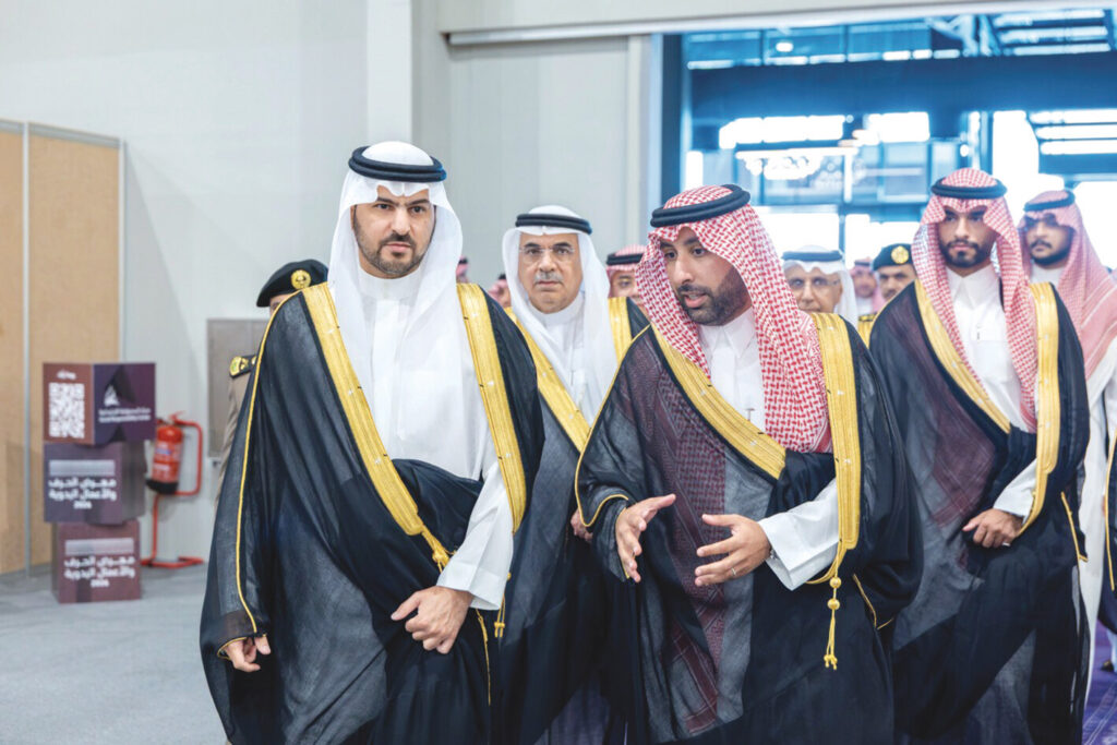 نائب أمير الشرقية يفتتح معرض الحِرف والأعمال اليدوية