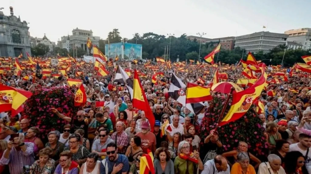 Sánchez under pressure as Ceuta migrant crisis festers