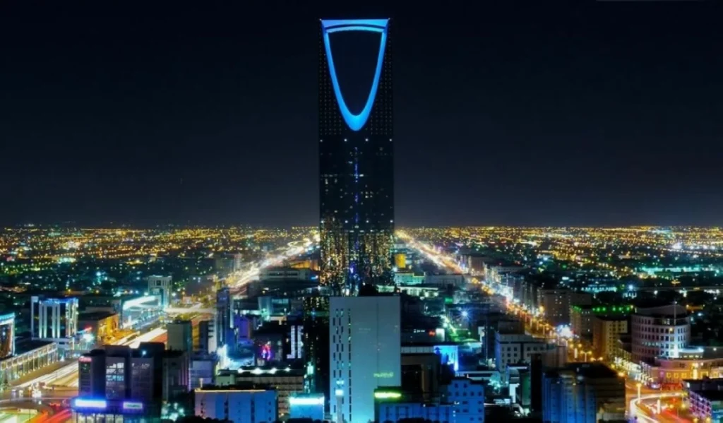 Saudi banking loans to public and private sectors surge 7% to SR3.54 trillion by end of July 2026