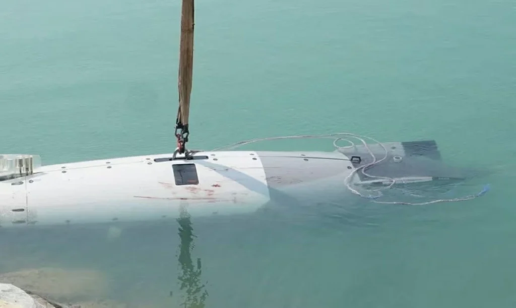 Iran Guards claim seizing unmanned US submarine in Strait of Hormuz