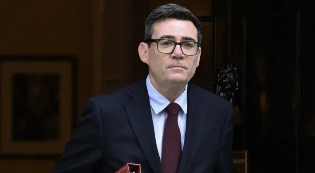 UK pushes back after Trump backs Irish unification