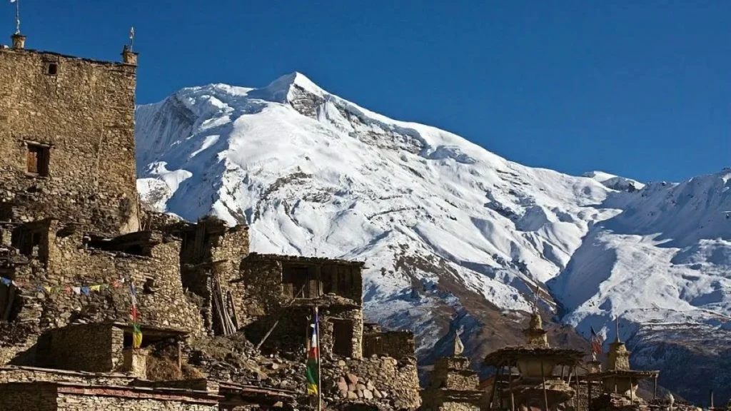 Two bodies found, 12 missing after avalanche hits Himalayan climbing group