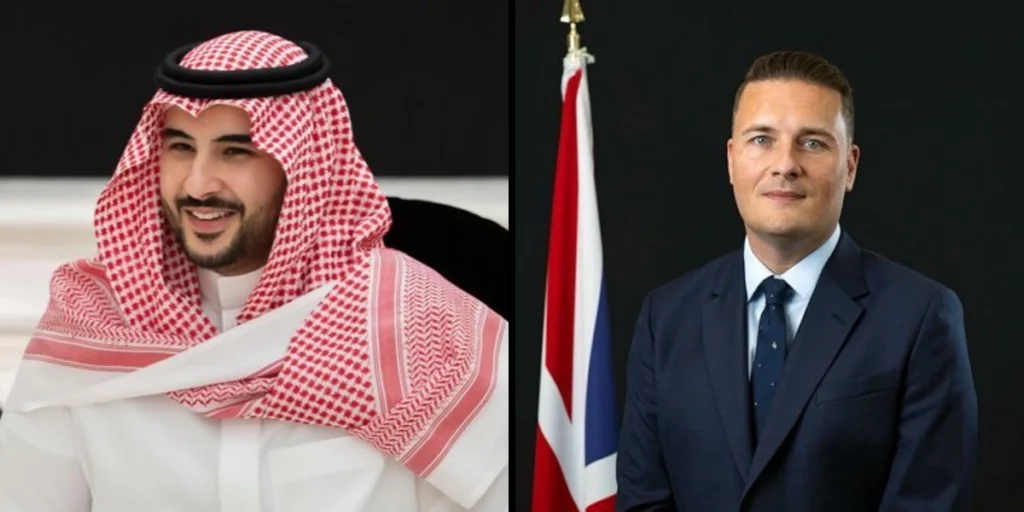Saudi, British defense ministers discuss over phone strategic defense ties