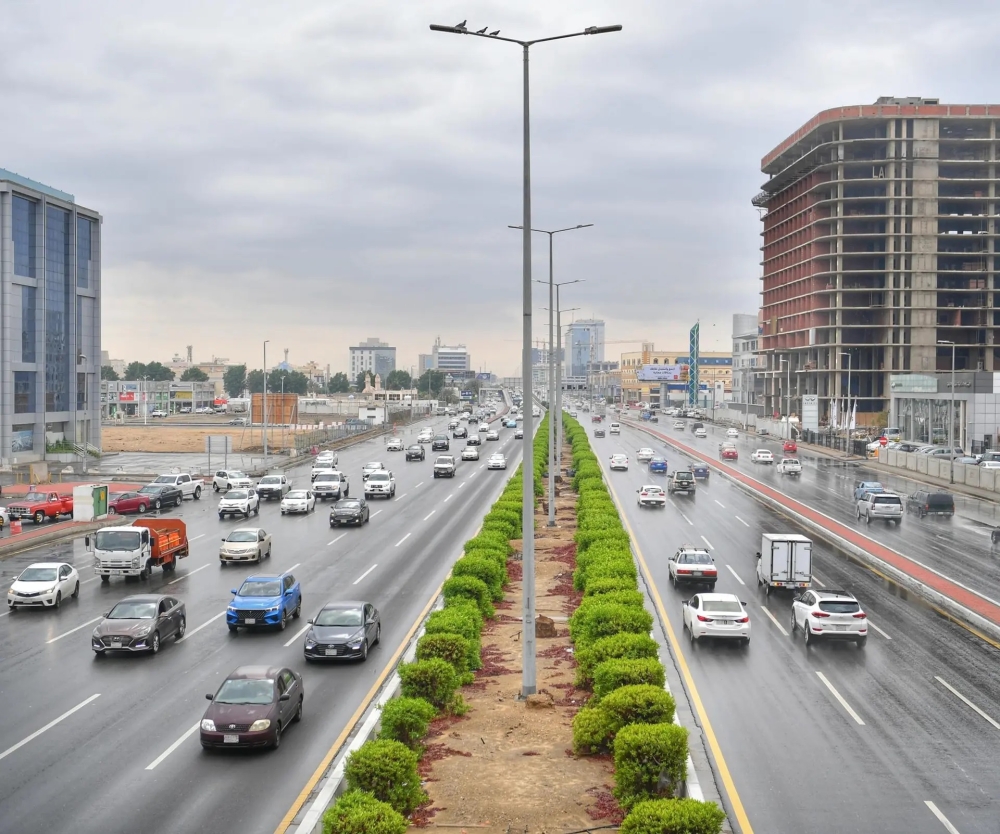 الأماكن والمواعيد.. أمطار غزيرة ورياح شديدة على أجزاء من 3 مناطق