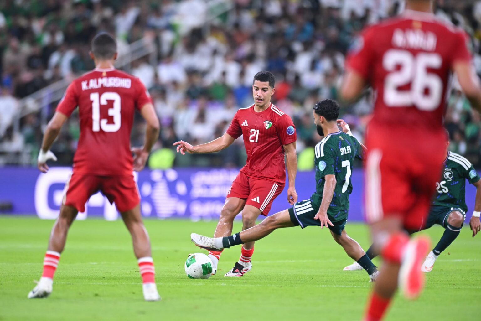 فوز المنتخب السعودي على نظيره الكويتي في افتتاح "خليجي 27