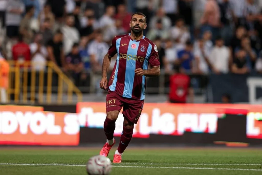 محمد صلاح يسجّل في خسارة أولى لطرابزون في الدوري التركي
