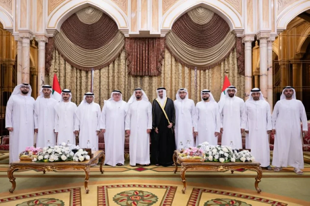 سيف بن زايد يحضر أفراح إبراهيم والفلاسي