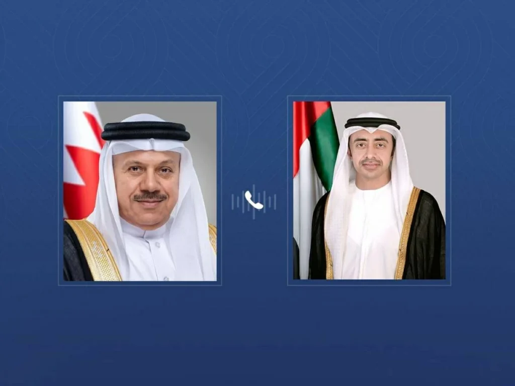 عبدالله بن زايد يبحث مع وزير خارجية البحرين تعزيز الأمن والاستقرار في المنطقة