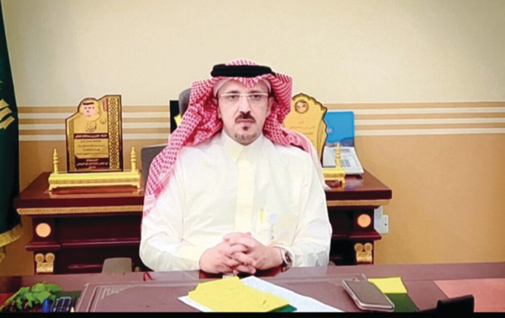 محافظ رجال ألمع يوجّه بمعالجة العشوائيات