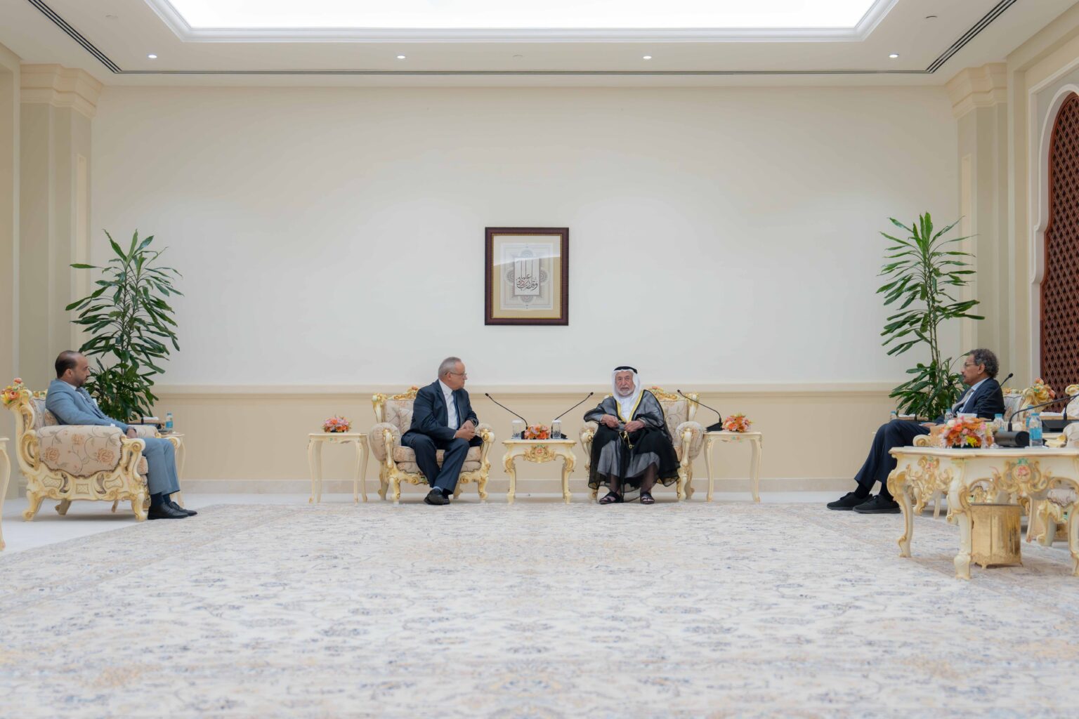 Sharjah Ruler receives Director of Bibliotheca Alexandrina