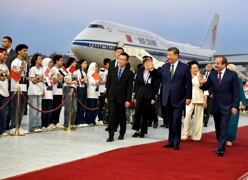 Egyptian President welcomes Chinese President to Cairo for strategic partnership talks