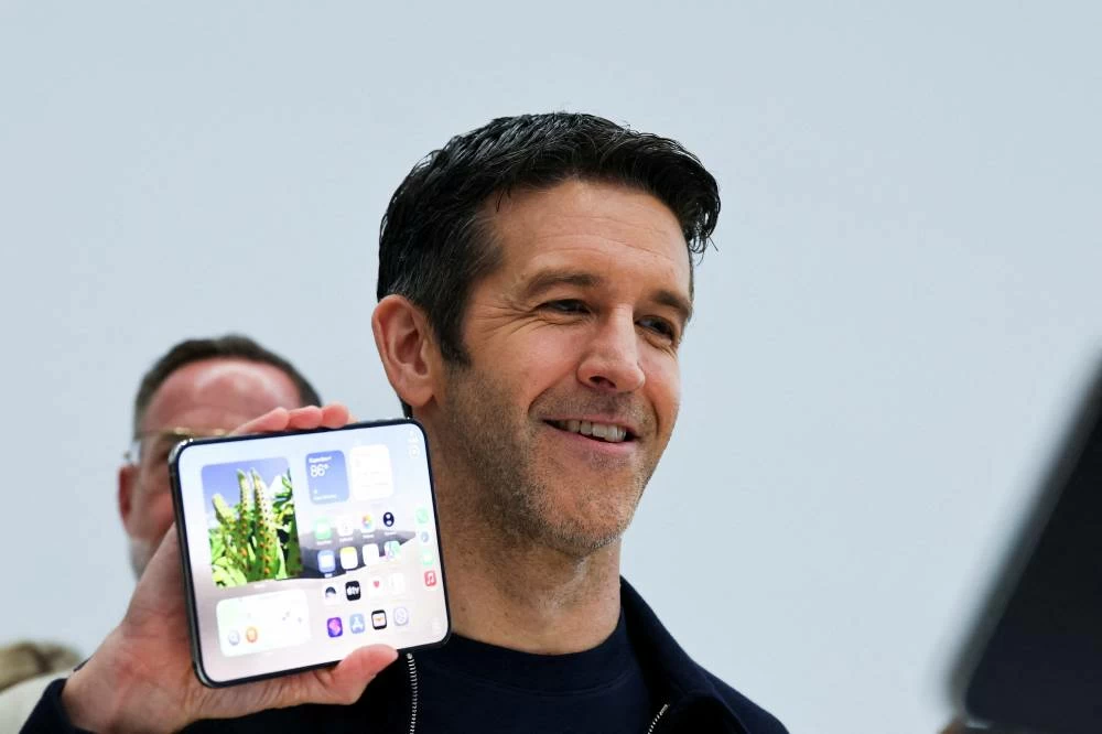 Apple iPhone Duo launch: Limited in-store stock Friday after online orders sell out