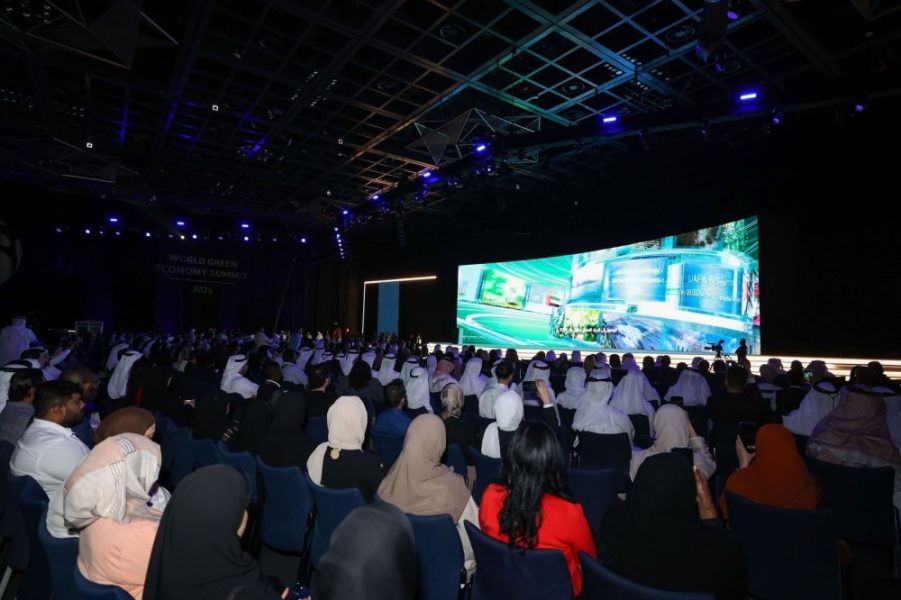 القمة العالمية للاقتصاد الأخضر تبحث تعزيز التحول عبر بنية تحتية مستدامة للطاقة