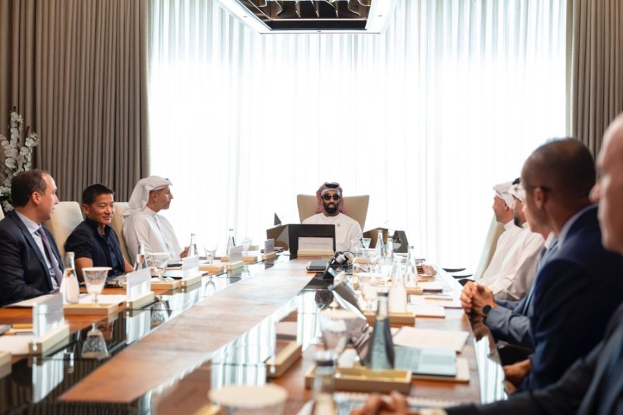طحنون بن زايد يترأس الاجتماع الثالث لمجلس إدارة شركة “إم جي إكس” لعام 2026
