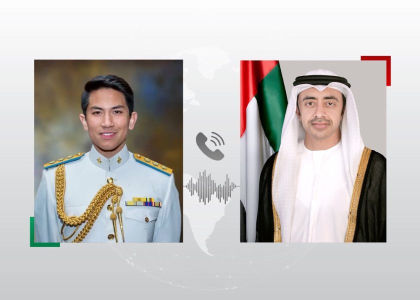 عبدالله بن زايد ووزير الخارجية في بروناي يبحثان هاتفياً العلاقات الثنائية بين البلدين