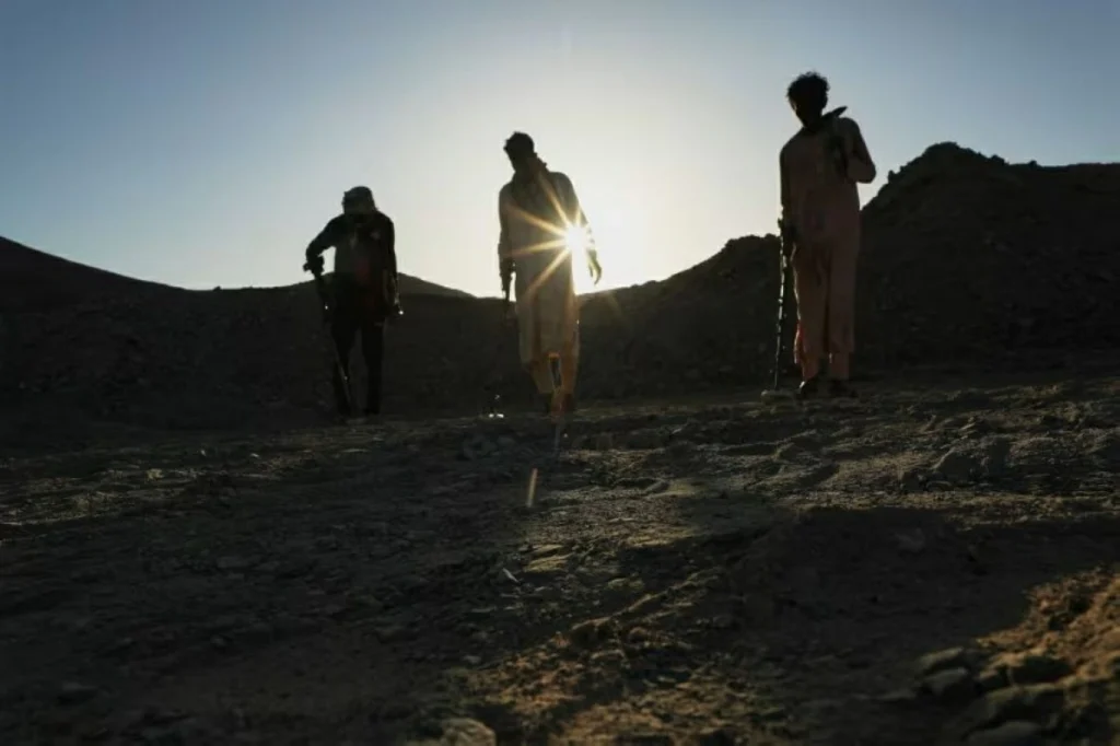 Air raid kills dozens of gold miners on Sudan-Egypt border