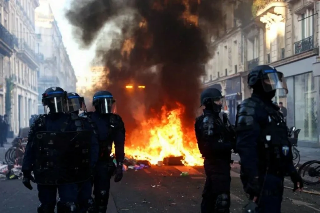 France’s Lecornu promises more curfews as authorities seek to regain control