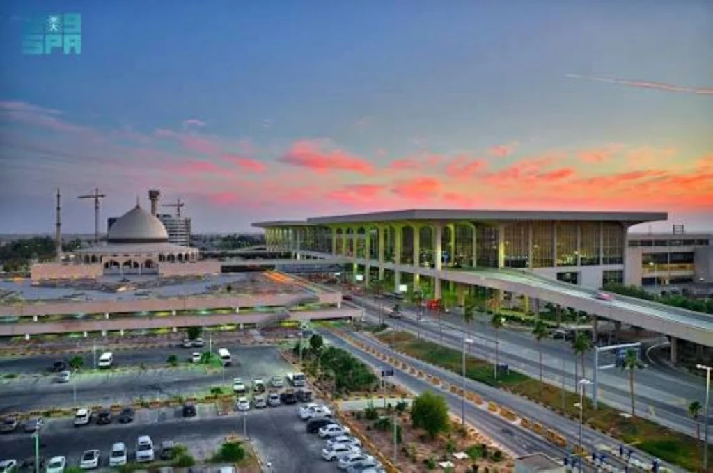 One killed, eight injured in attack on Dammam airport