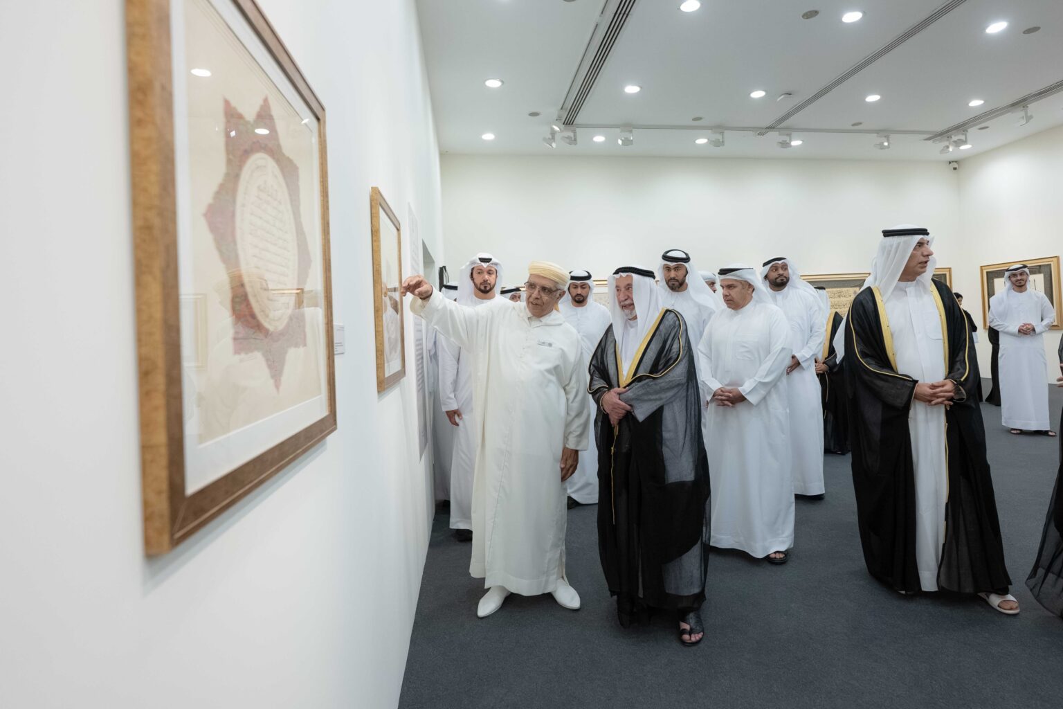 سلطان القاسمي يشهد انطلاق الدورة 12 من ملتقى الشارقة للخط