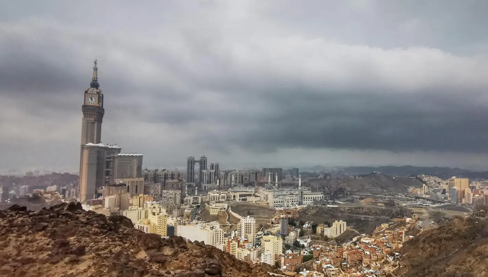 أمطار غزيرة على منطقة مكة المكرمة حتى الأربعاء المقبل