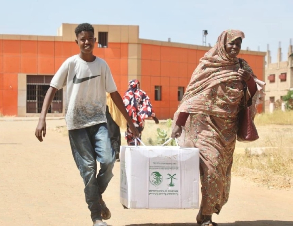 مركز الملك سلمان يوزع حقائب إيوائية بولاية النيل الأبيض في السودان