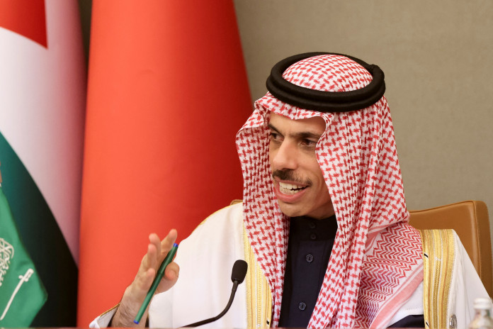 Foreign Minister, Iraqi Counterpart Discuss Terrorist Attacks on Saudi Arabia