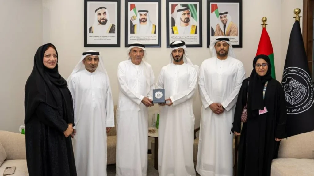 «مكافحة المخدرات» وجامعة الإمارات تعززان الشراكة