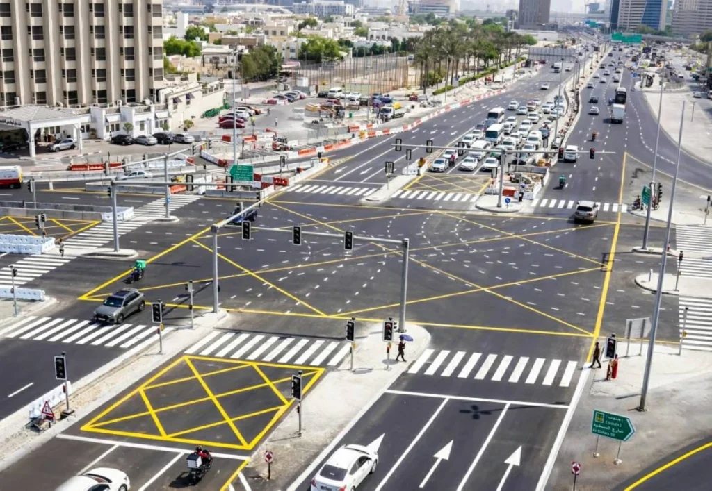 «طرق دبي» تُنجز مشروع تحويل دوار السطوة تقاطعاً بإشارات ضوئية