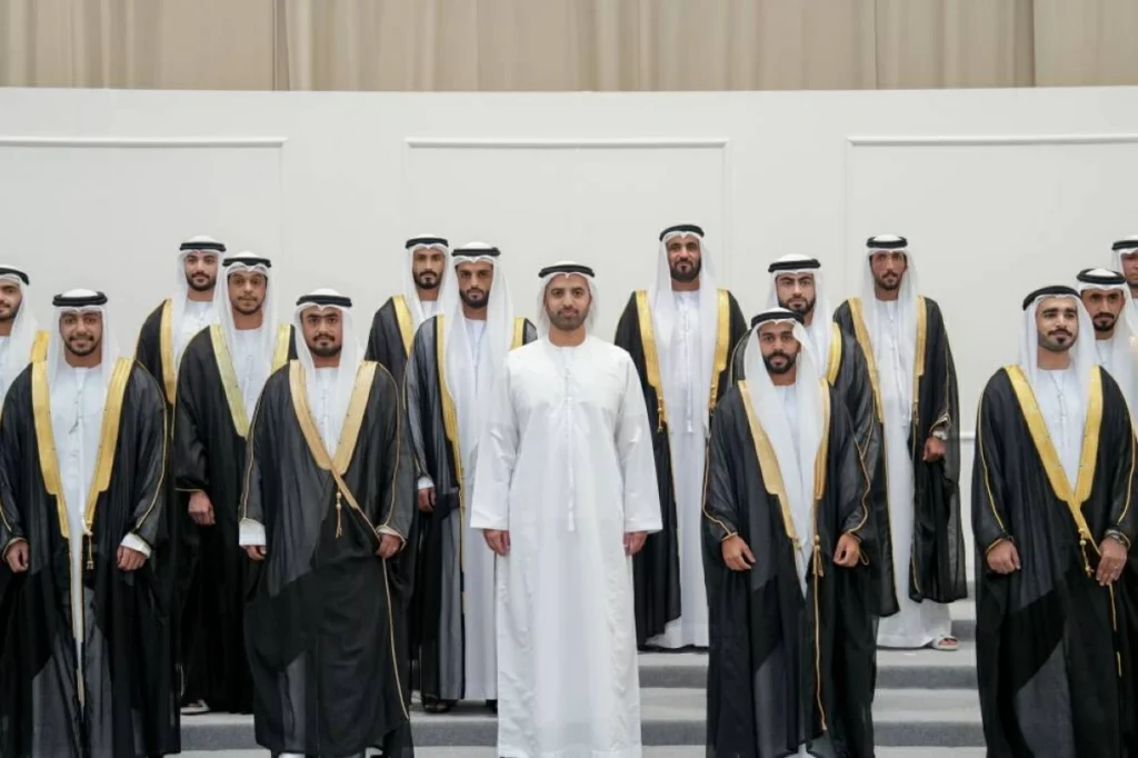 محمد بن سعود يحضر العرس الجماعي الـ 19