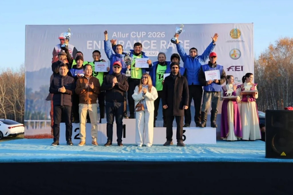 أريستانباي بطل محطة كازاخستان لسلسلة سباقات قرية الإمارات العالمية للقدرة