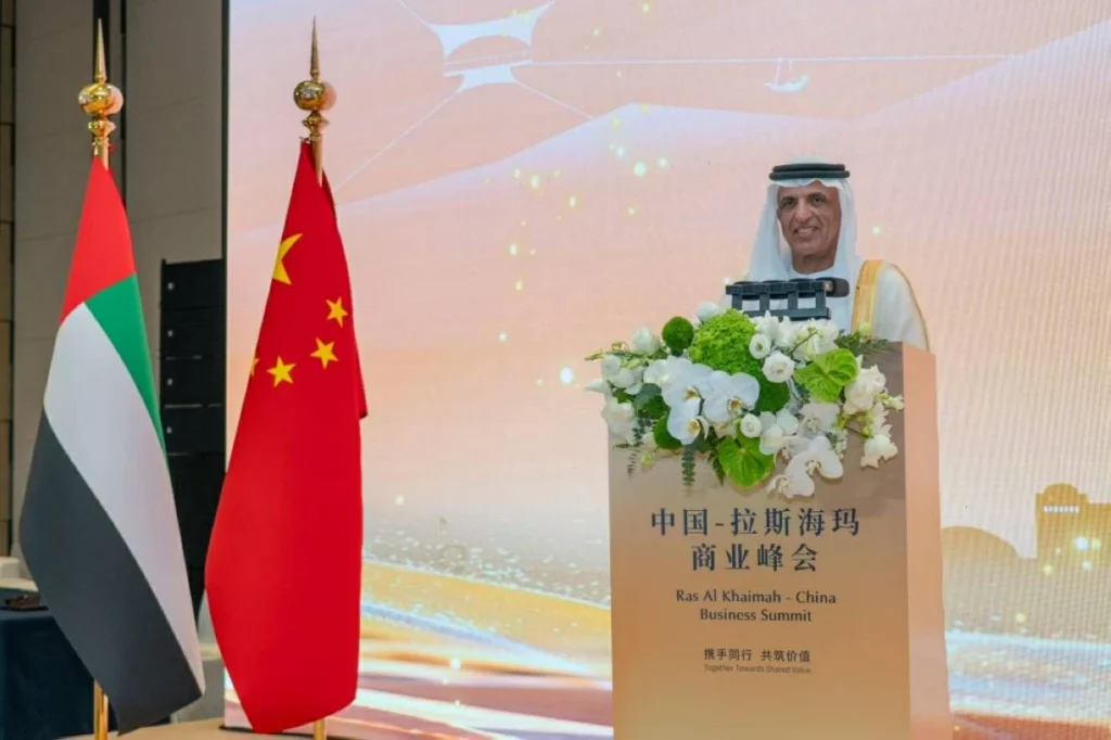 سعود بن صقر: الاستقرار والثقة ركيزتان لدعم النمو الاقتصادي وتعزيز فرص الاستثمار