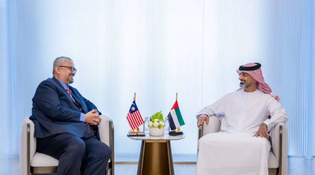 عمار بن حميد وسفير ماليزيا يبحثان تعزيز العلاقات