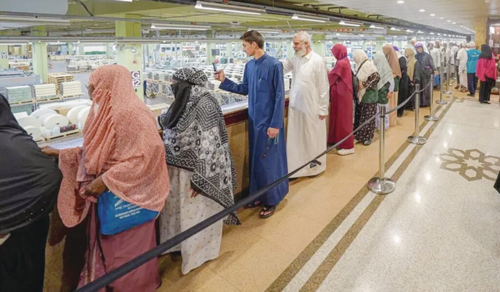 نصف مليون زائر يتعرفون على رحلة طباعة المصحف