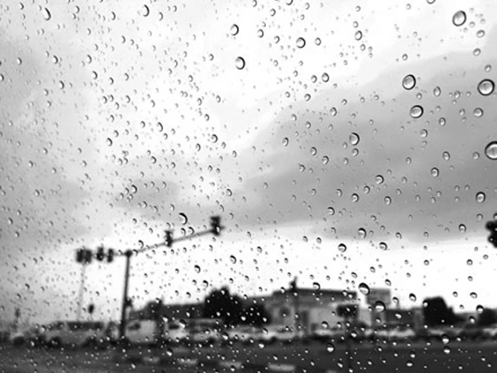 UAE Weather Forecast: October Rainfall Slightly Above Average, Temps Above 29.7°C, Humidity Up to 78%