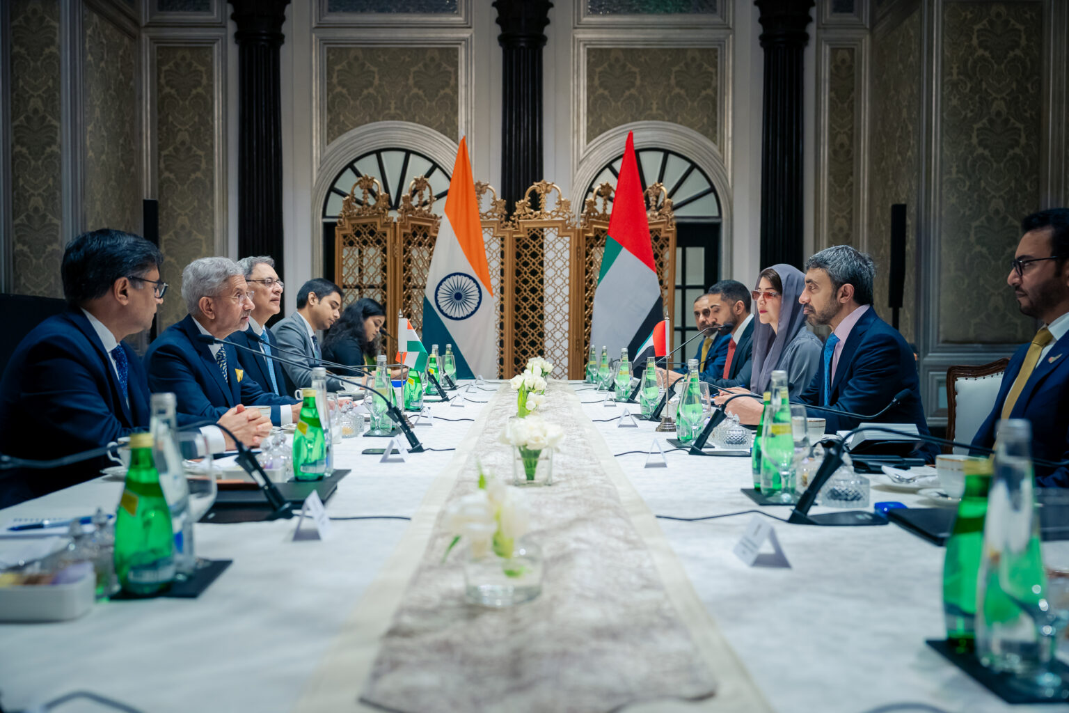 Abdullah bin Zayed holds expanded meeting with Indian External Affairs Minister in Mumbai