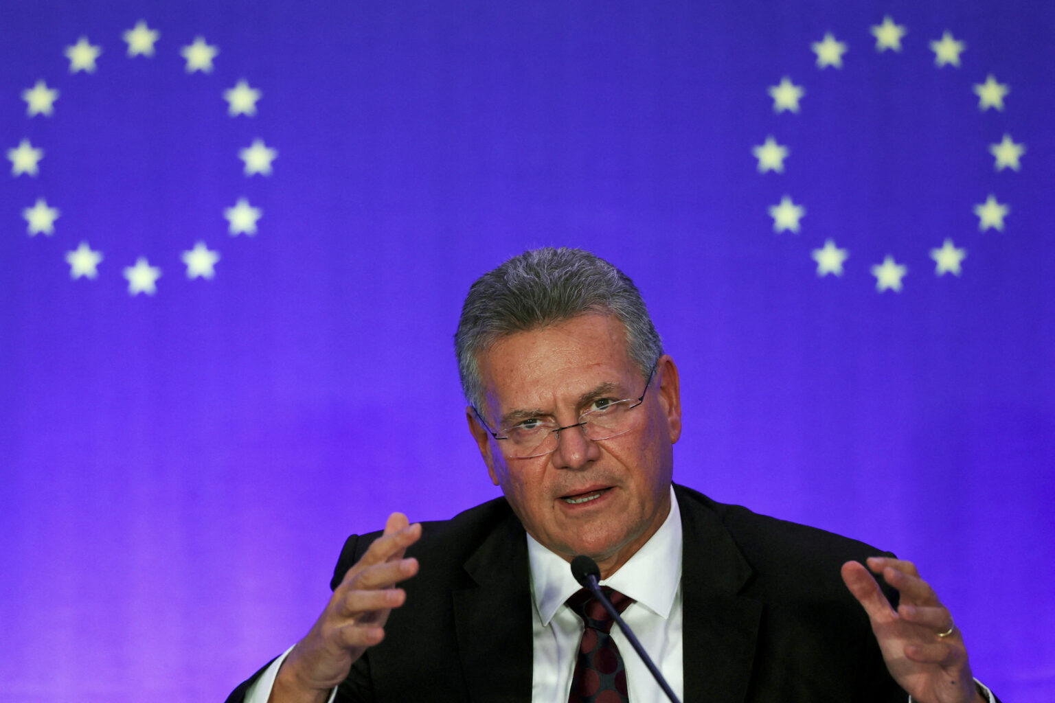 European Union, China reach agreement on exports of cars, rare earth metals