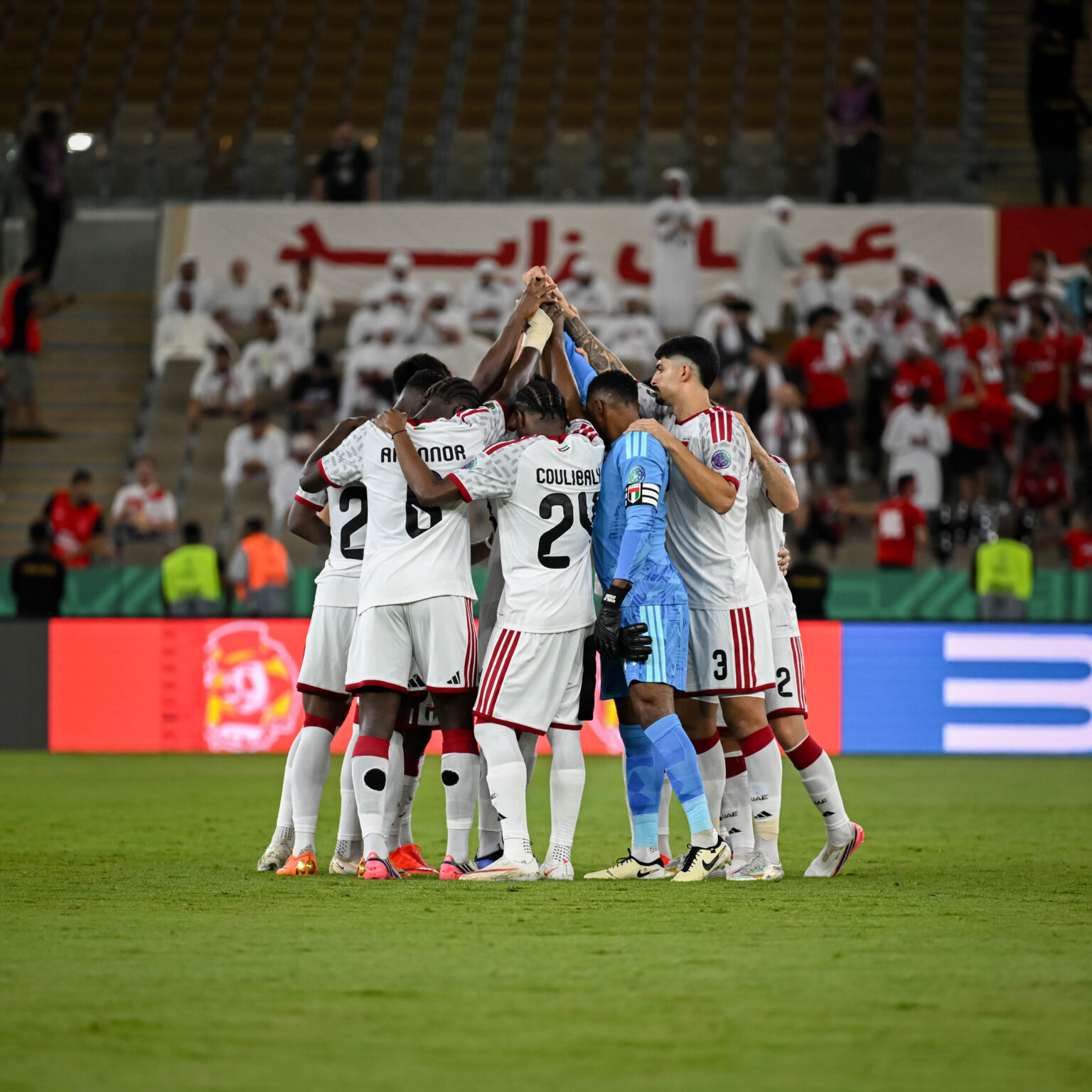 محللون وخبراء: جماعية الأداء وتنوع الخيارات الهجومية تعزز حظوظ الإمارات بنهائي "خليجي 27"