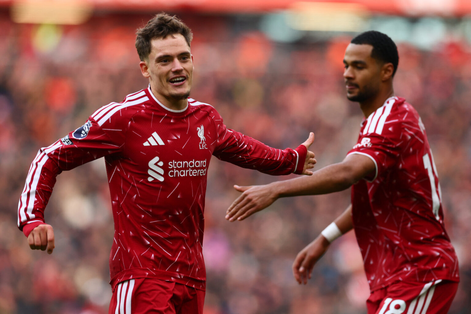 ليفربول يهزم برايتون ويعزز موقعه في الدوري الإنجليزي