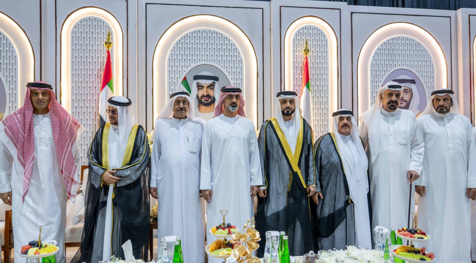 عمار بن حميد يحضر أفراح بن خادم والقاسمي